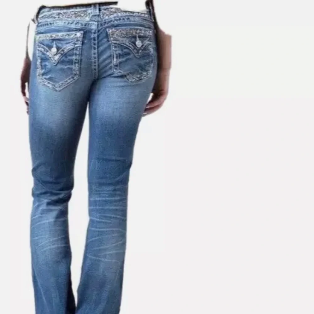 NEW Miss Me Women’s Denim Jeans Boot Mini Flare Size 26 Medium Wash Rhinestone - Picture 8 of 12